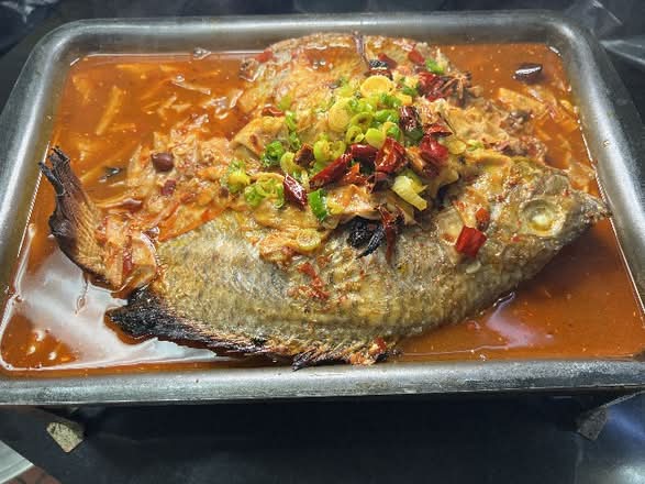 麻辣烤鱼spicy with sichuan pepper